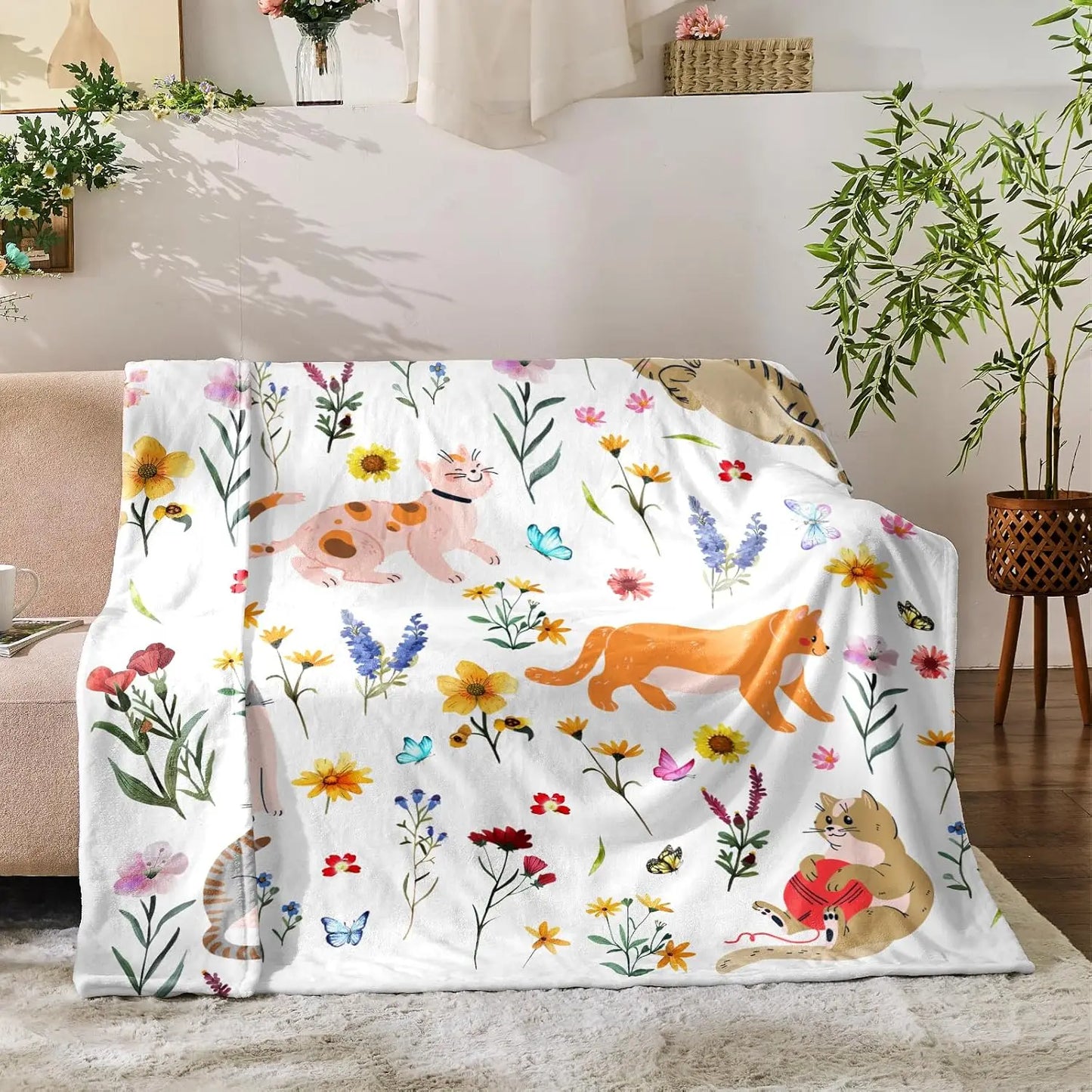 VIKAMA Floral Cat Blanket, Birthday Gift For Mom, Girl, Children, Cat Lovers, Flannel Blanket, Printed Sofa Bed, Chair Blanket